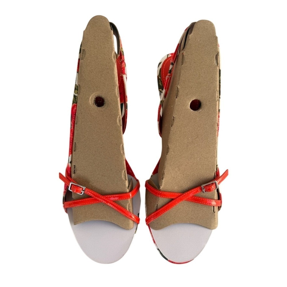 Marc Fisher Women's Feren2 Floral Print Kitten 10M Pump Red Roses Heel Sandals - Picture 9 of 15